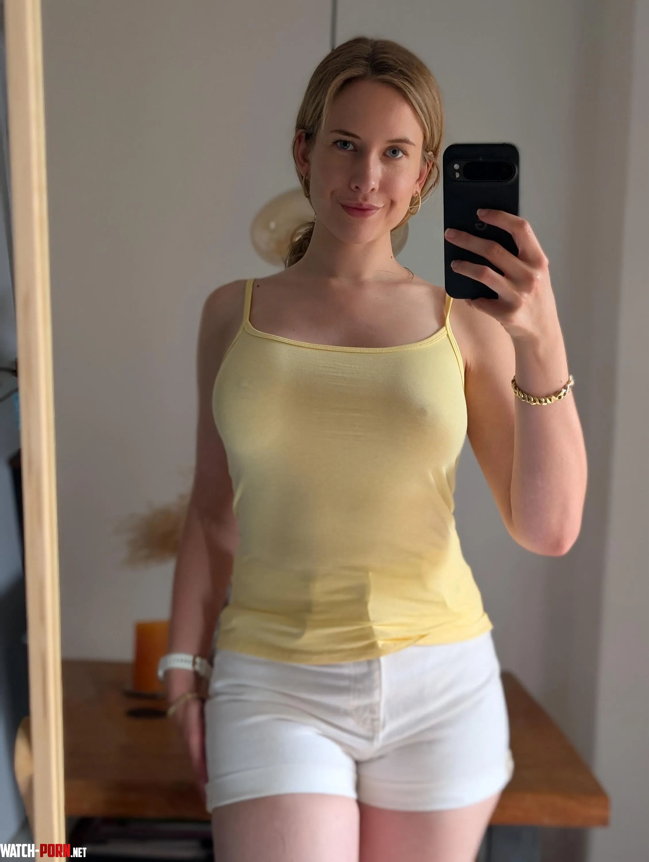 Yellow shirt by naturalgirl_mel
