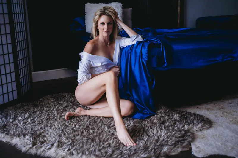 Thumbnail Provocative Play: Seductive Slips and Teases | tallgirlalli | classysexy