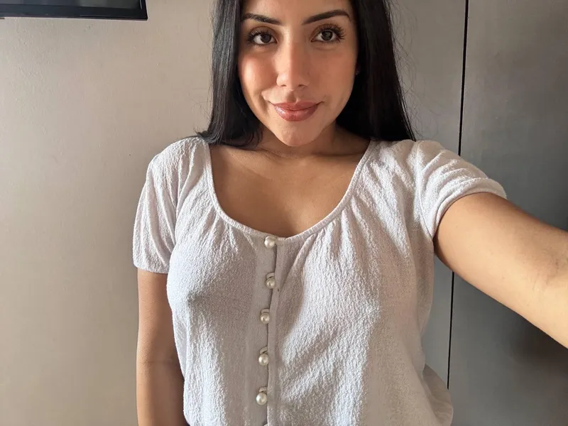 Thumbnail CupCakePeachy's Preference: 'Better with No Bra' Lifestyle