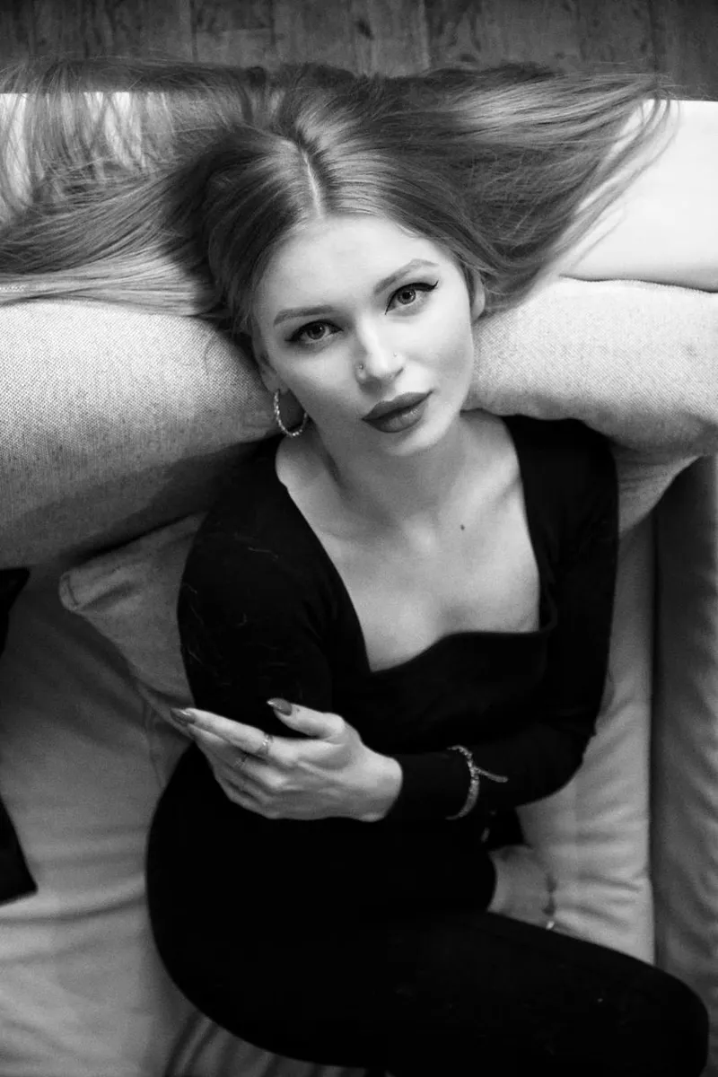 Thumbnail Meet Olya Jaya: A Tale of Classy Elegance