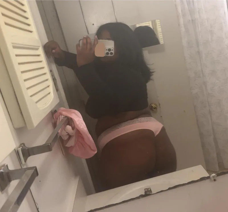 Thumbnail DryScreen7401 Welcomes You to Good Evening BBW Vibes