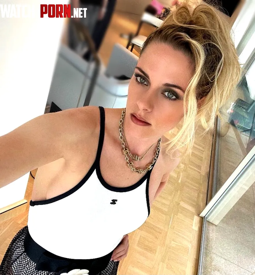 Kristen Stewart by alwayspumping300
