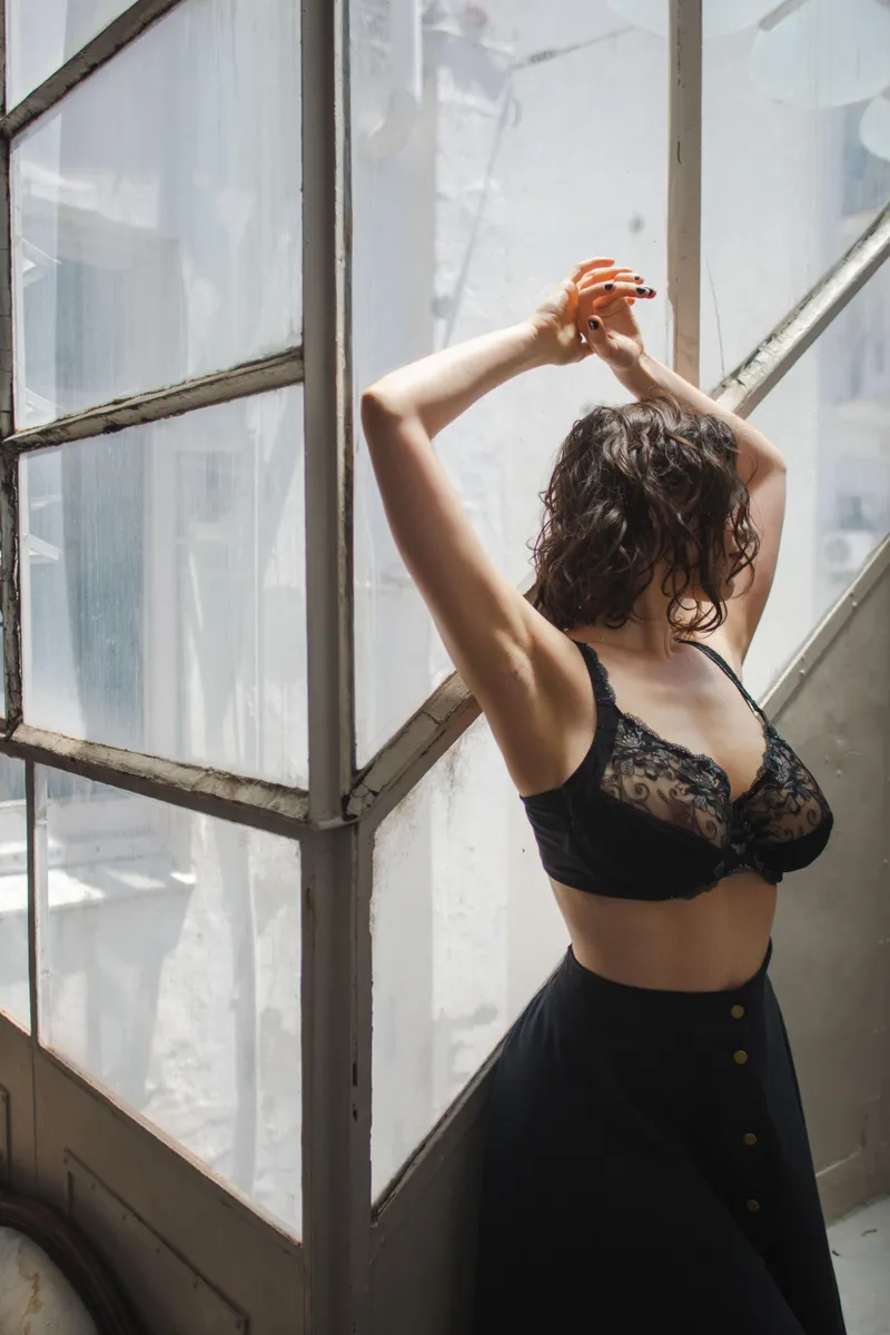 Thumbnail All Natural Beauty: Inspiring Confidence and Grace
