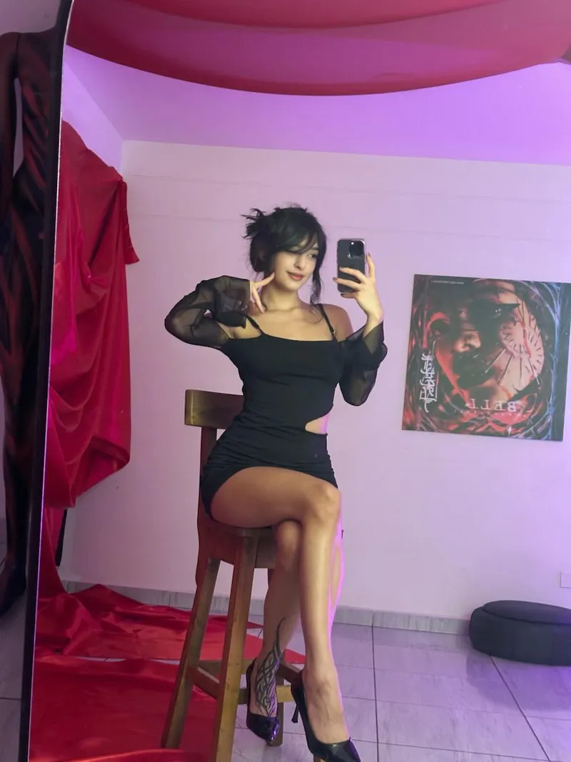 Thumbnail Tight but Effective: Fashion Choices with starlitcatnap