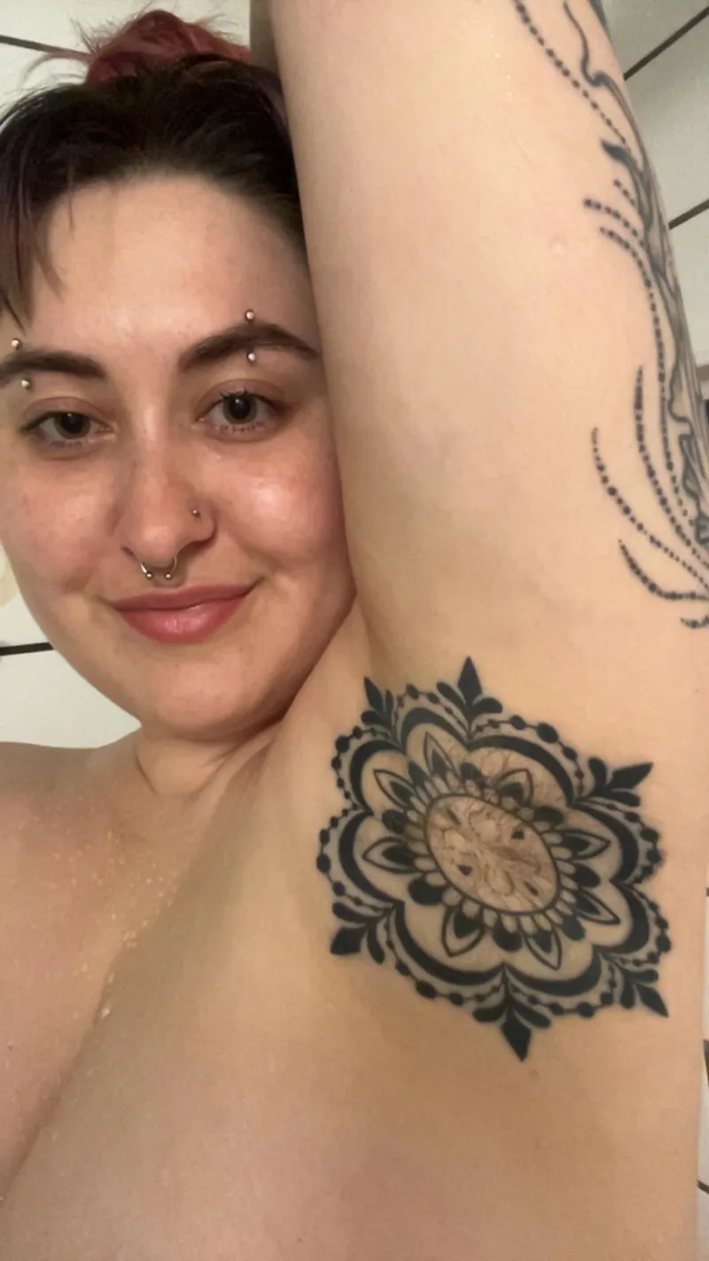 Thumbnail Inked Beauty: Black ink and hair there don’t worry by elizabxthfields