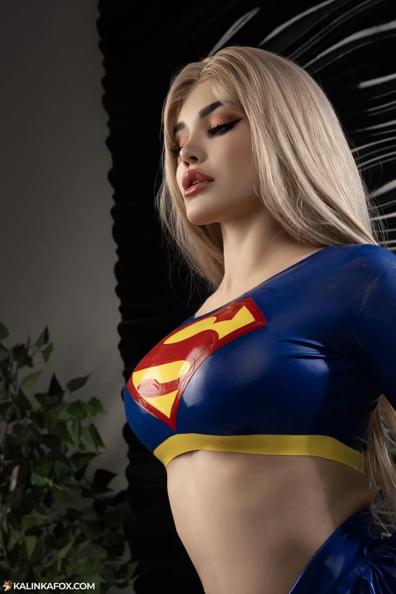 Thumbnail Supergirl Transformation by KalinkaFox | cosplaygirls