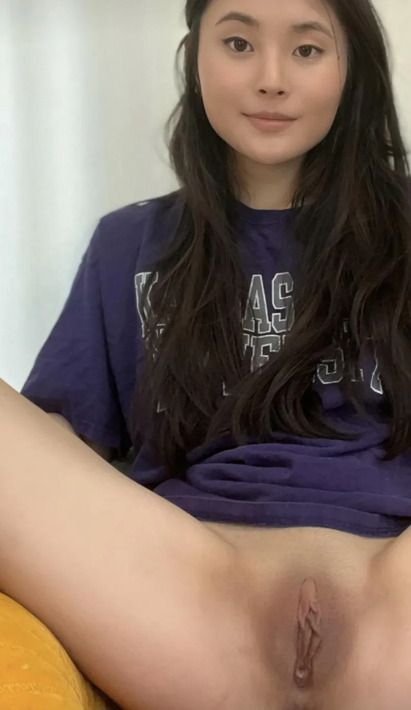 Thumbnail Intriguing Encounters with Your Nextdoor Asian Roommate
