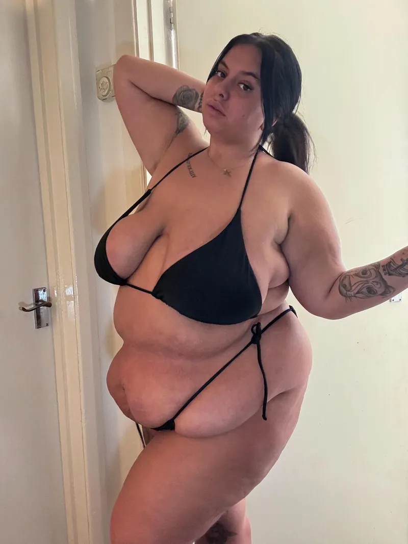Thumbnail Soft and Bountiful: Dive into the World of Plump Gabby in Stuffers