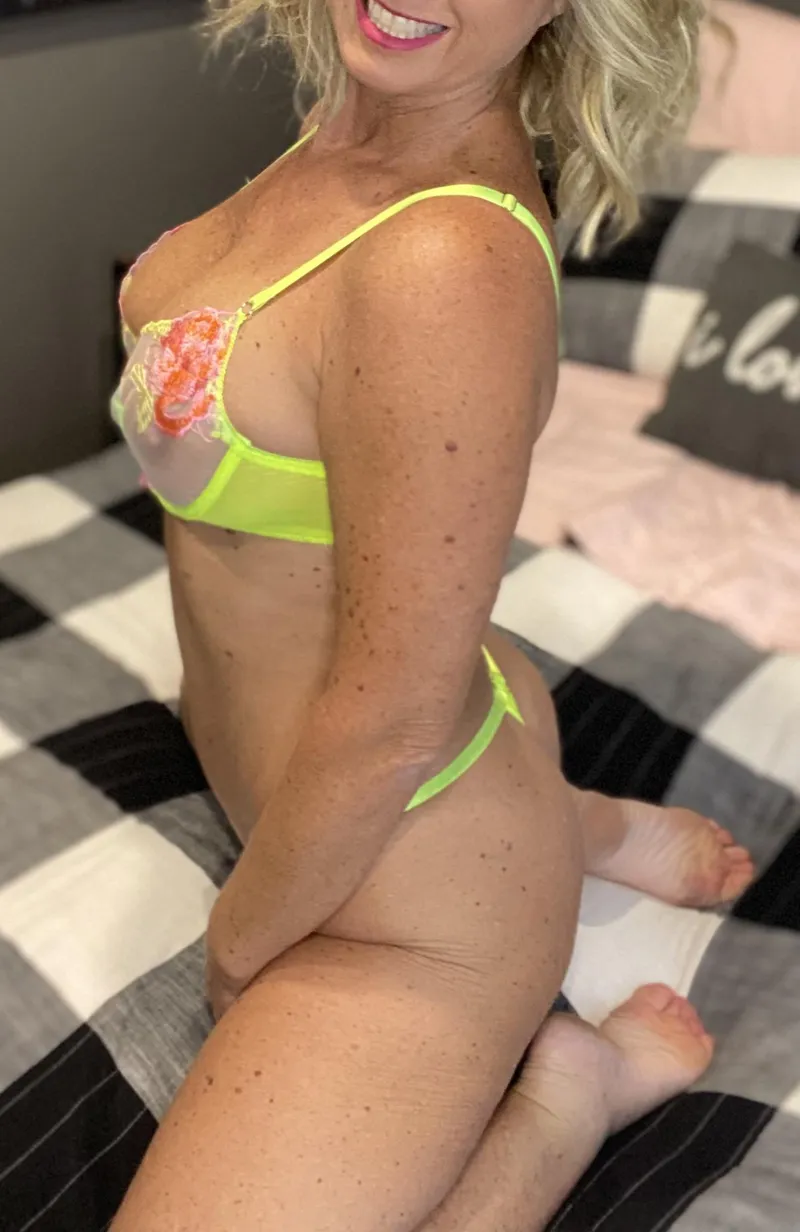 Thumbnail AgedBeauty Views: Lotsoffun2024 Asks 'How’s the View?'