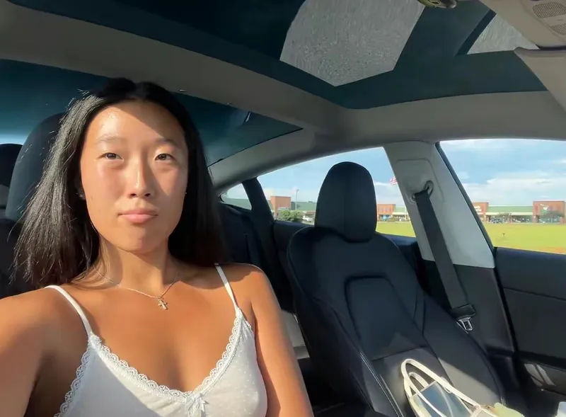 Thumbnail Discover the Latest AsianHotties Trends | What’s up Edition