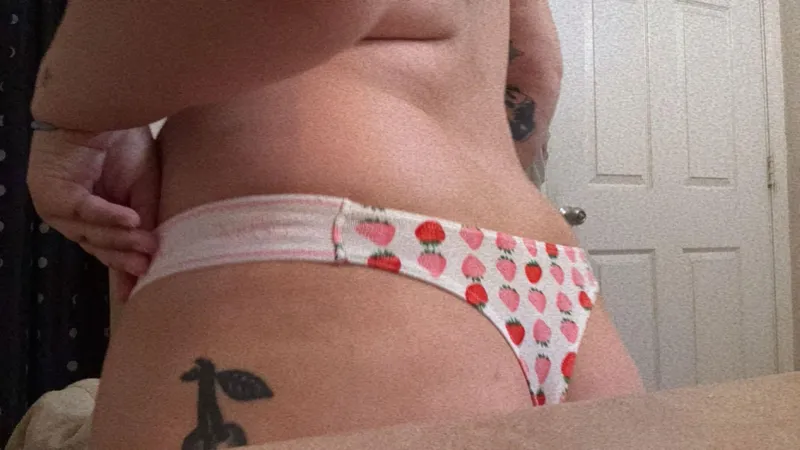 Thumbnail Join Lilbunnyx0 to Get the Full View You Desire | OnlyFans Hottest