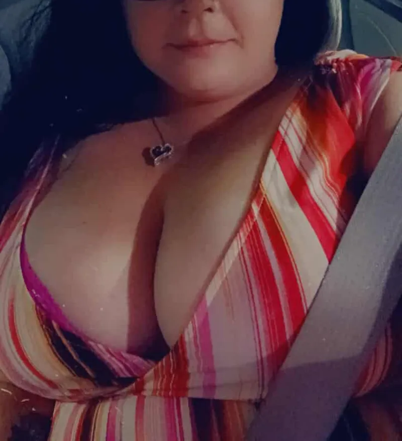 Thumbnail Hello by CoupleofWild93 | BBW