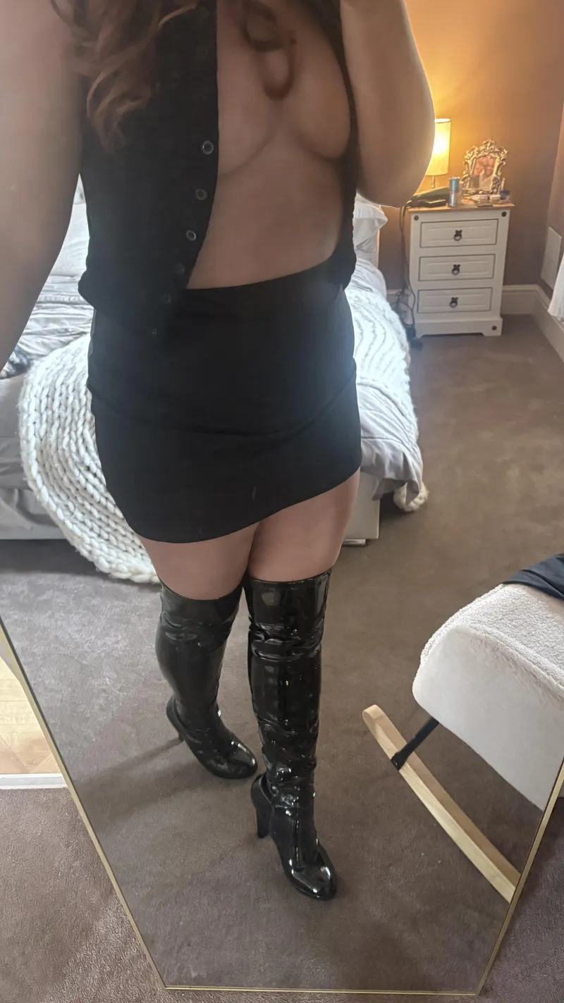 Thumbnail Morning Serenity with tinks2103 | LadiesInLeather