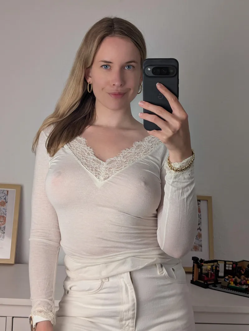 Thumbnail naturalgirl_mel Poses in a White Shirt - Pokies on Display