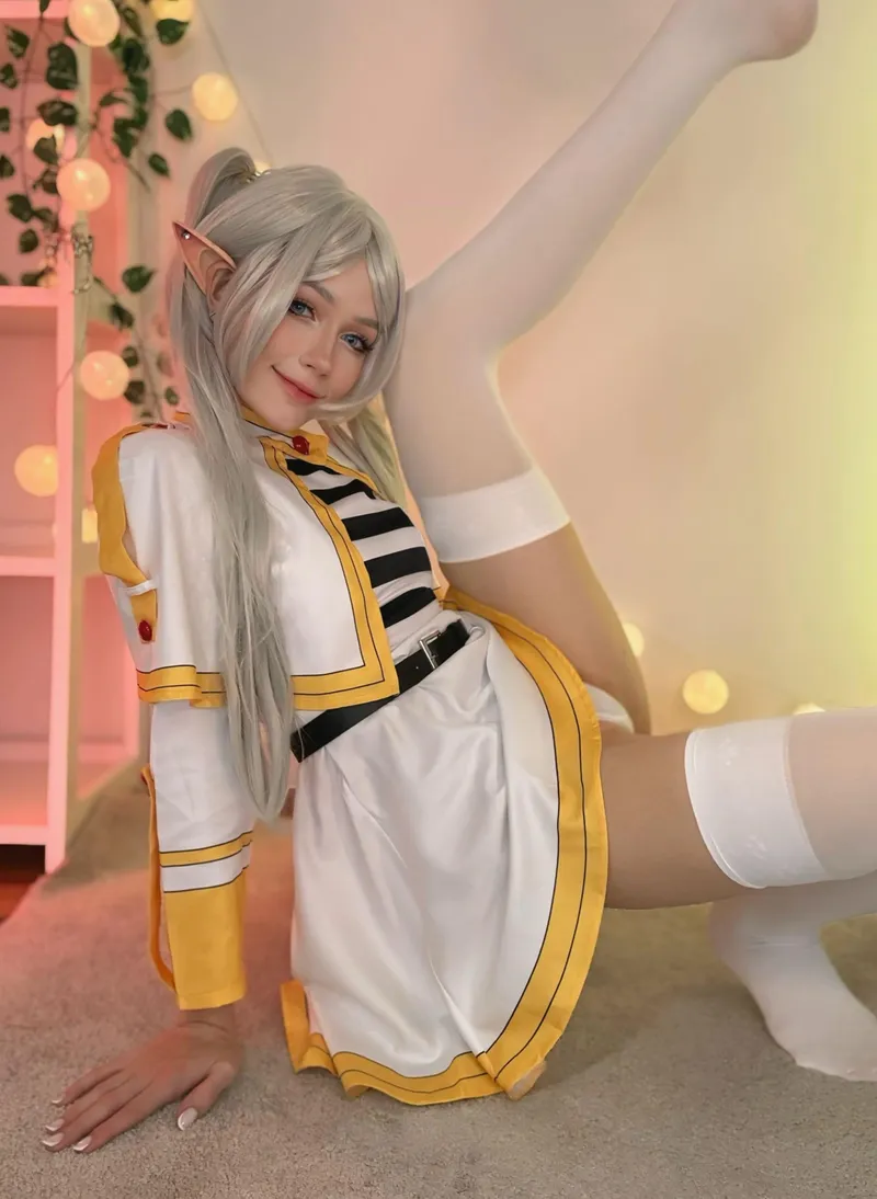 Thumbnail Moonrose14 Impresses as Frieren in Stunning Cosplay