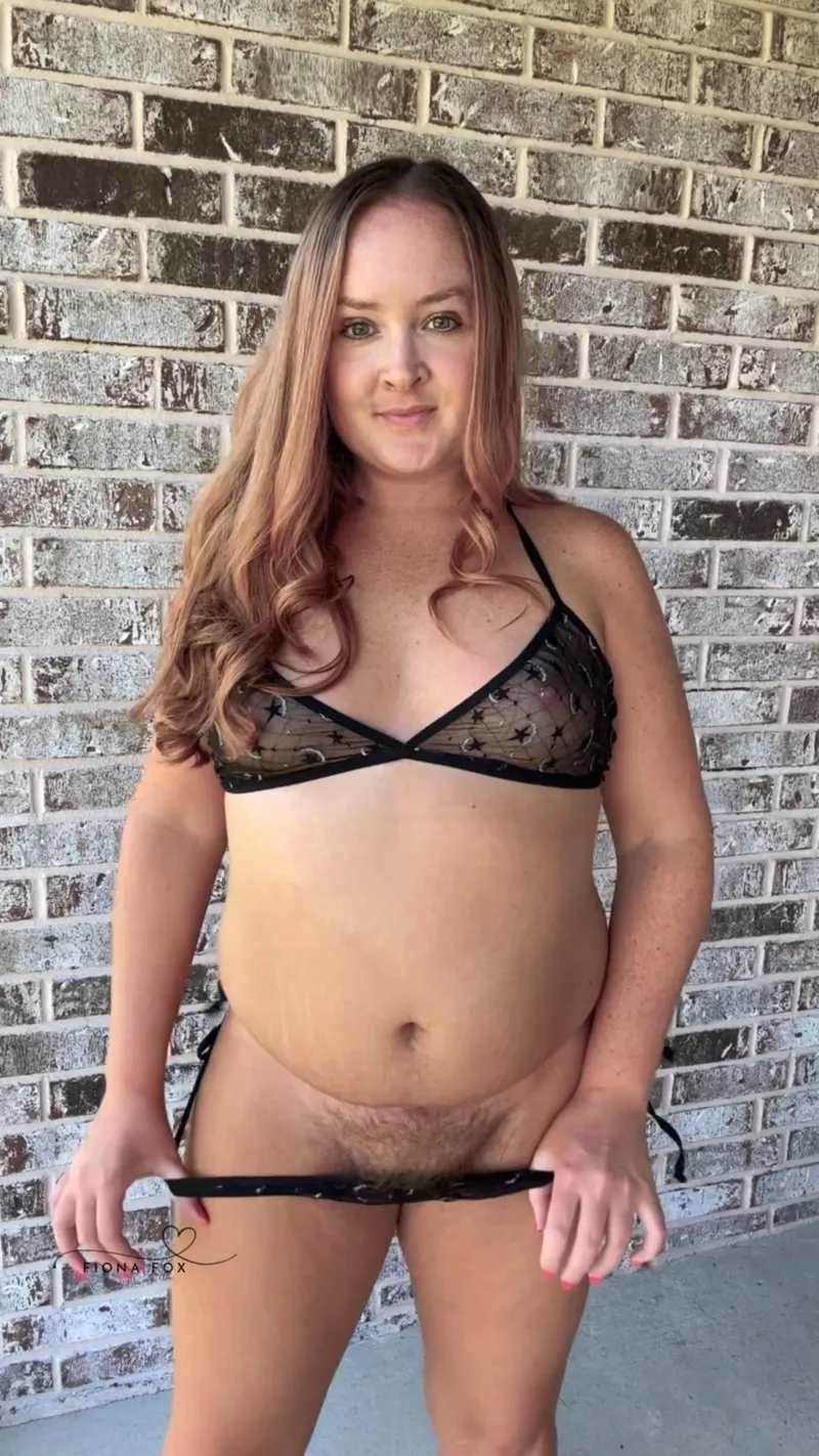 Thumbnail Alluring Temptations from a Confident 40yo - Amateur MILFs