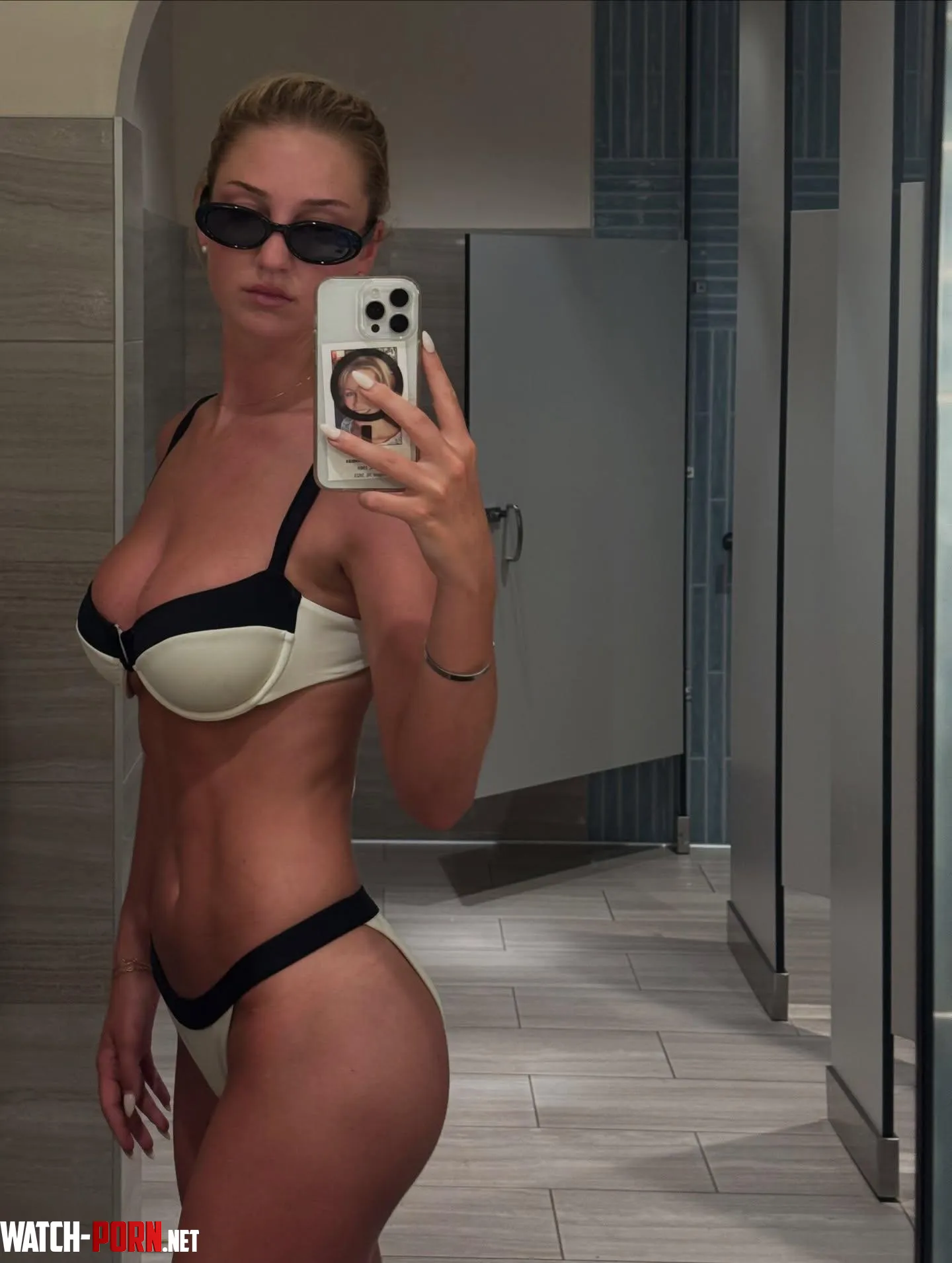 Swimsuit Selfie by DolGrenn