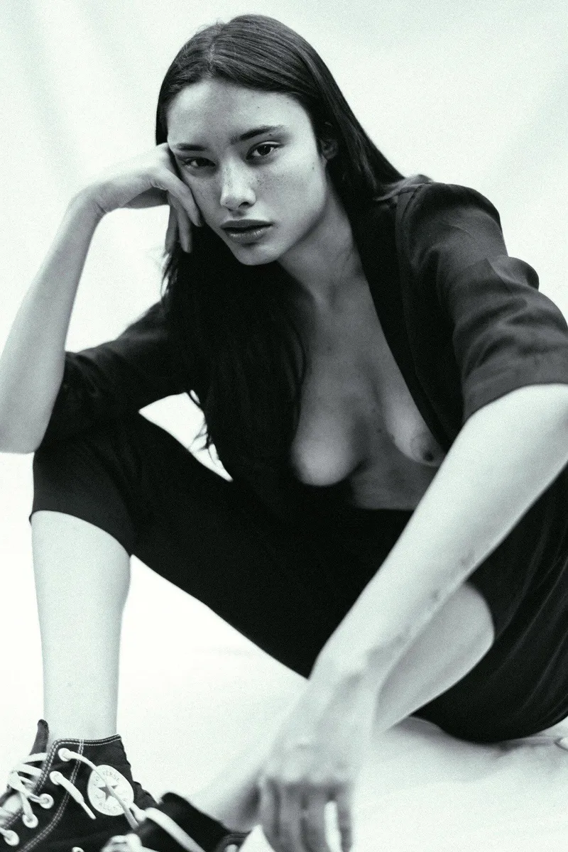 Thumbnail Sofía Toledo's Model Portfolio for Inspiration