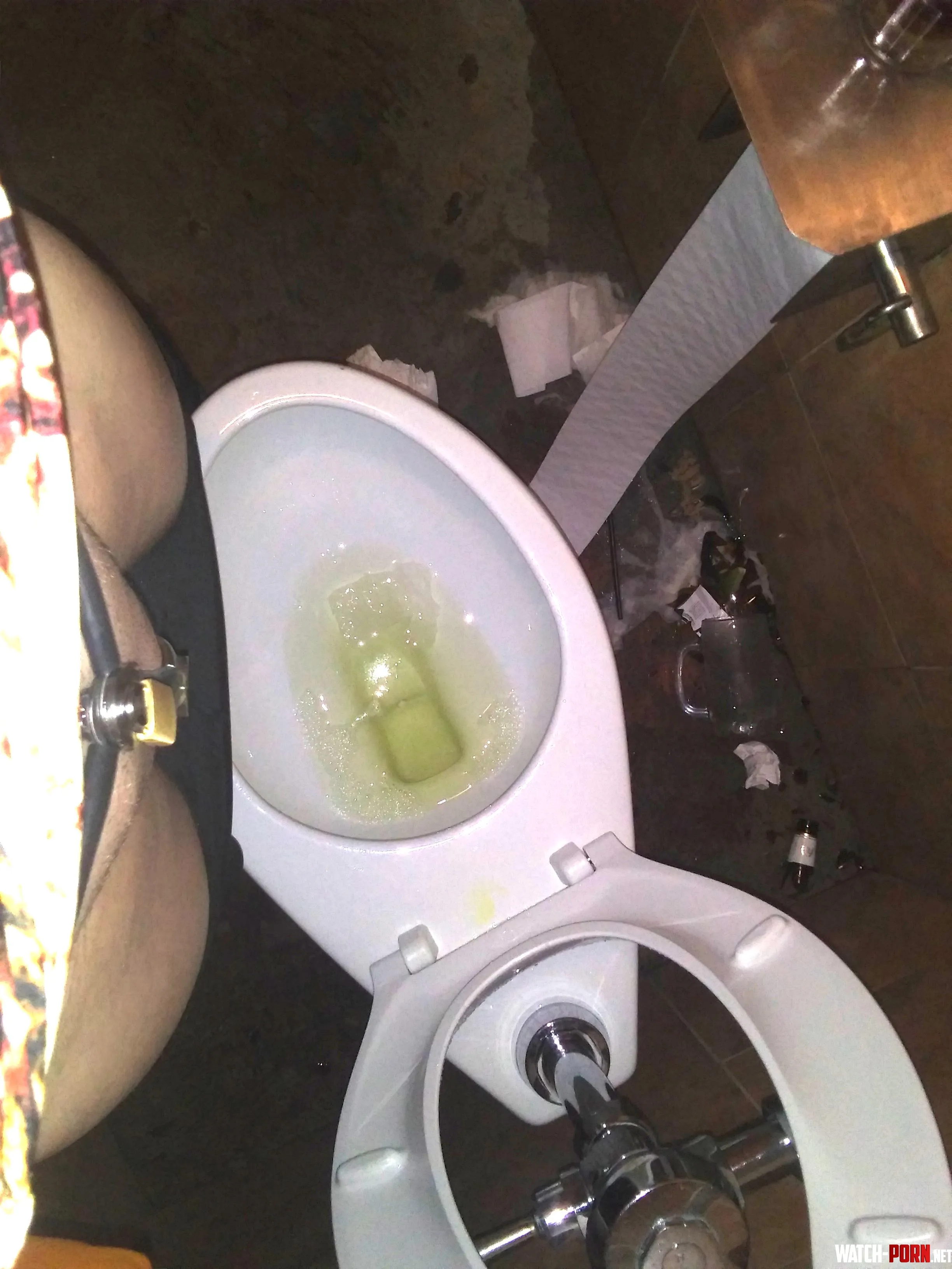 Peeing through my belt at a club! by Wet_Kunt