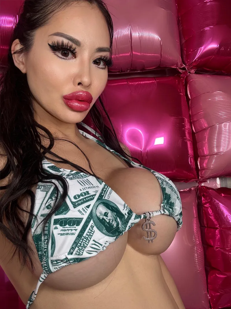 Thumbnail Japanese Delights: Afternoon Charms with viviennesunshine