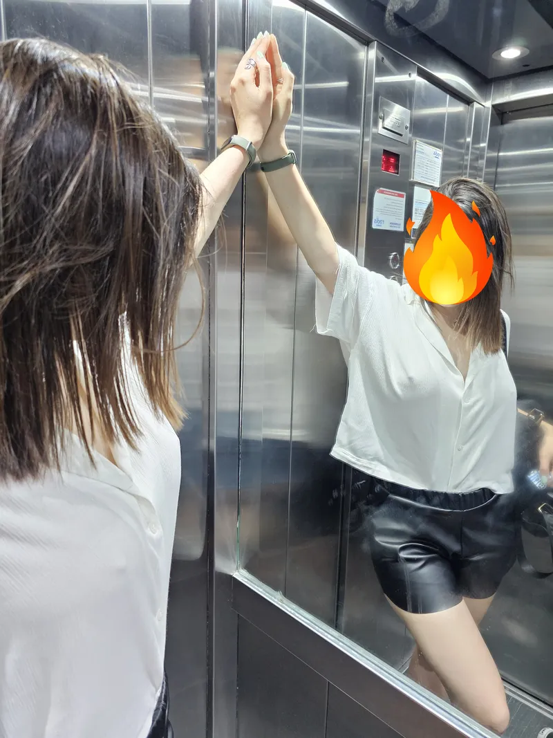 Thumbnail Fashion Concerns: Nipple Visibility in Outfits