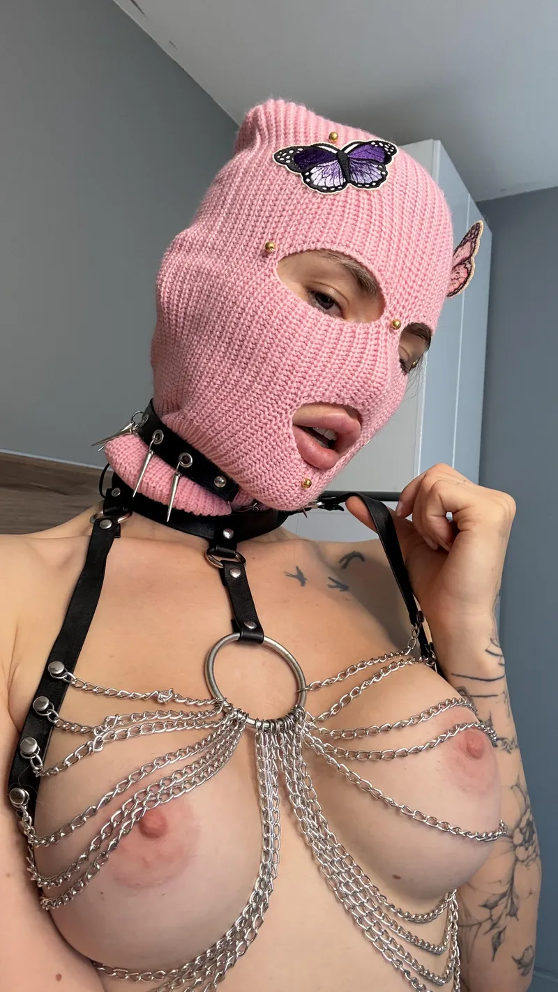 Thumbnail CherryyWhisperss Teases with Allure in a Nipples Feature