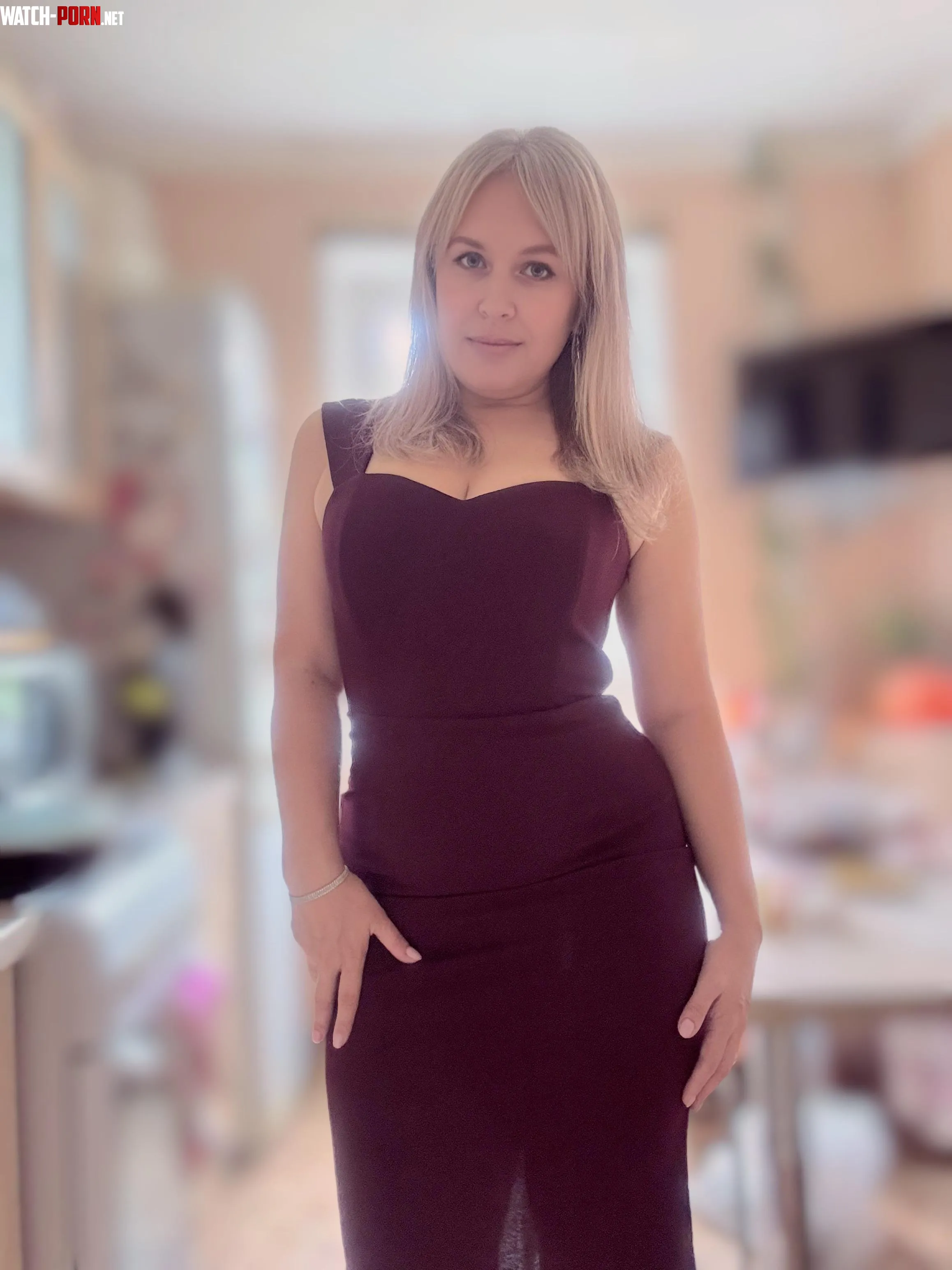 My tight dress today by Catrin_flower