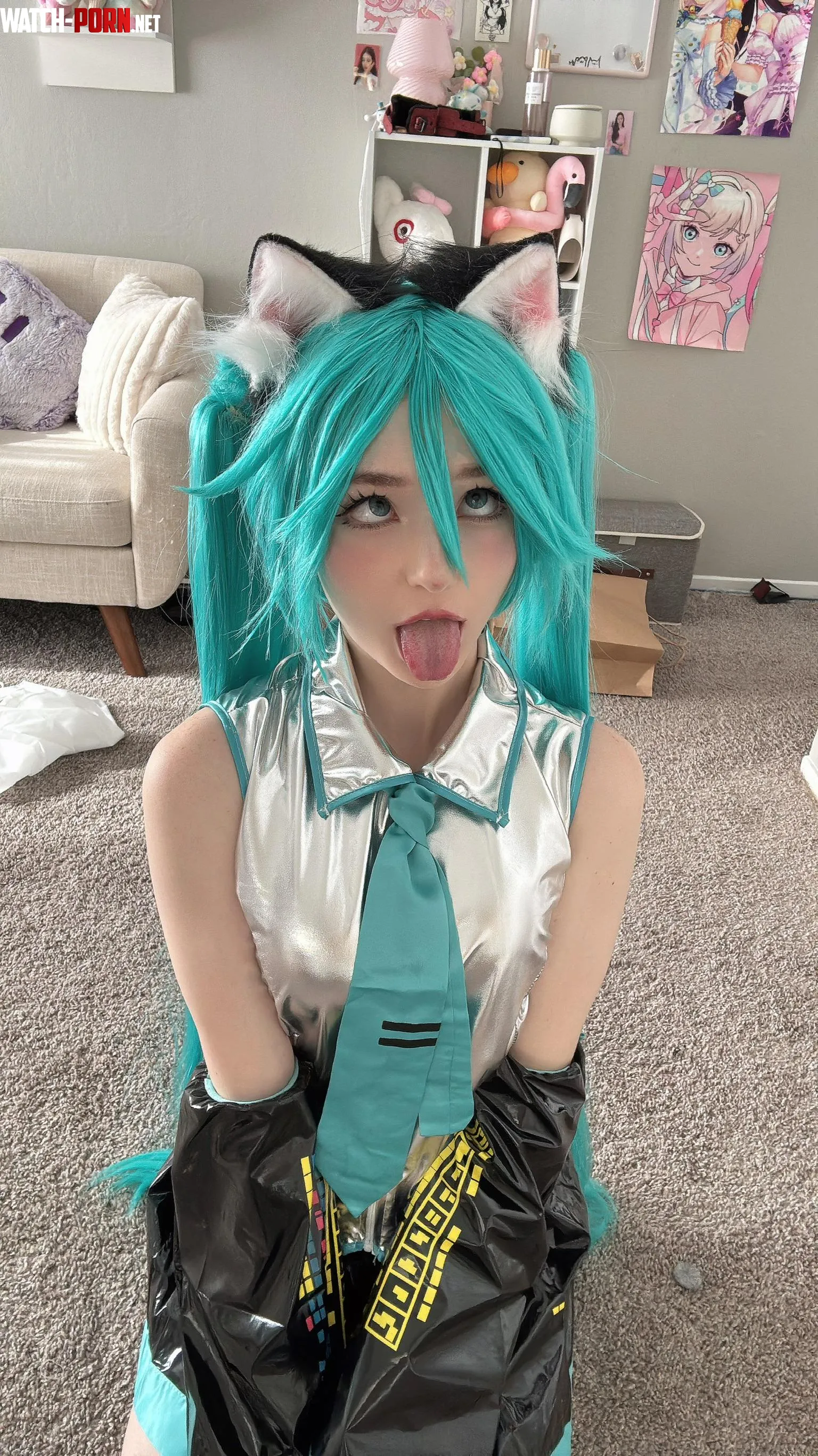 im getting better doing the ahegao dont you think? by CuriousRoad4678