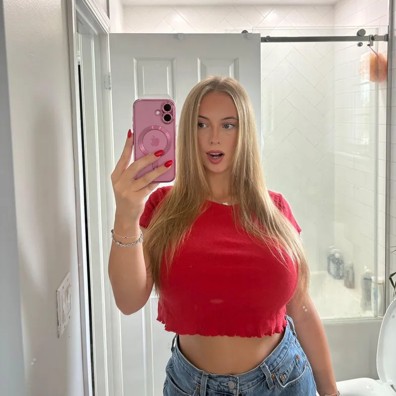 Thumbnail Red Beauty: Lady in red by sneakyalas in 2busty2hide