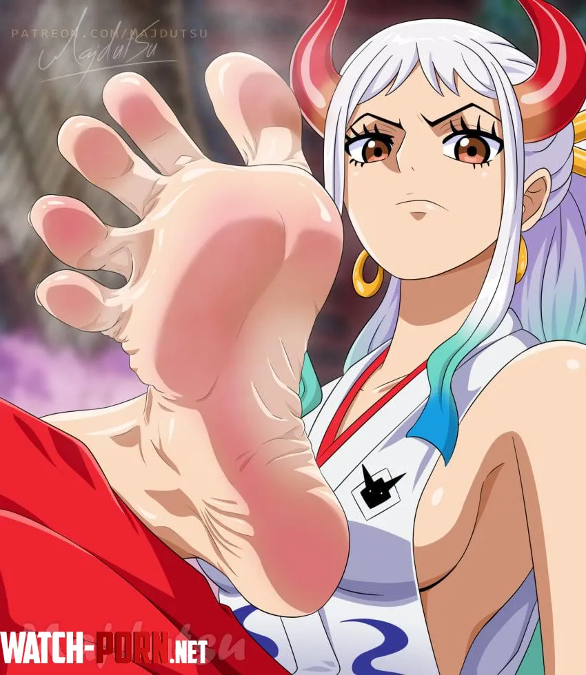 Yamato's toes by lemmefukurfeet