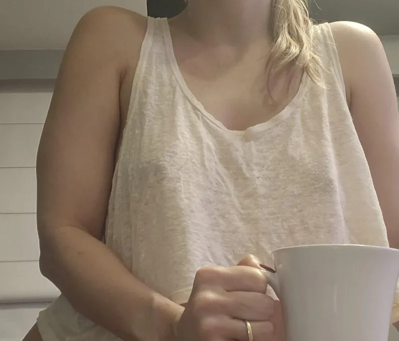 Thumbnail Braless and Sugar-Free Day | Exhibited_angel | braless