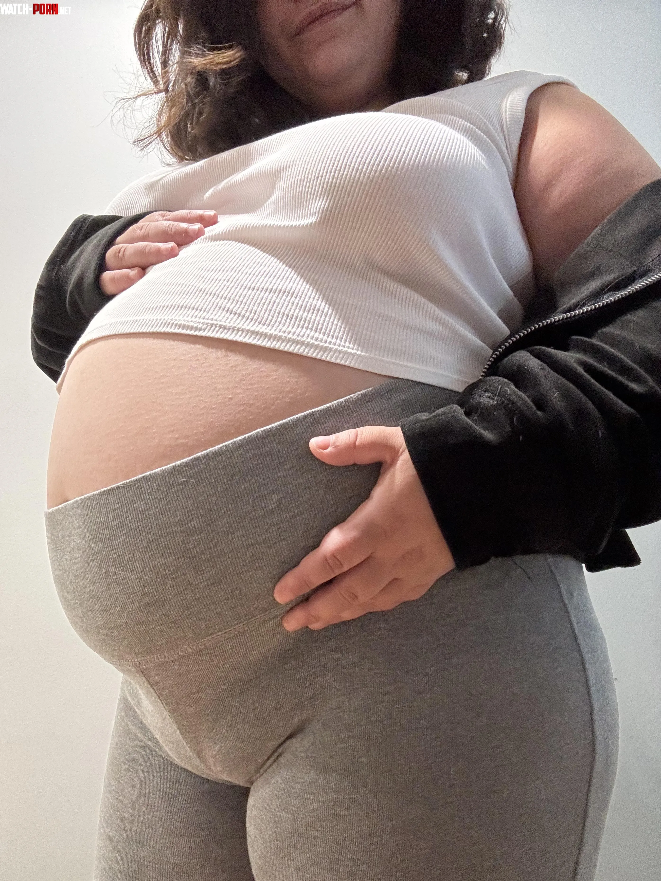 Pregnant or overstuffed? by OtherwisePositive174