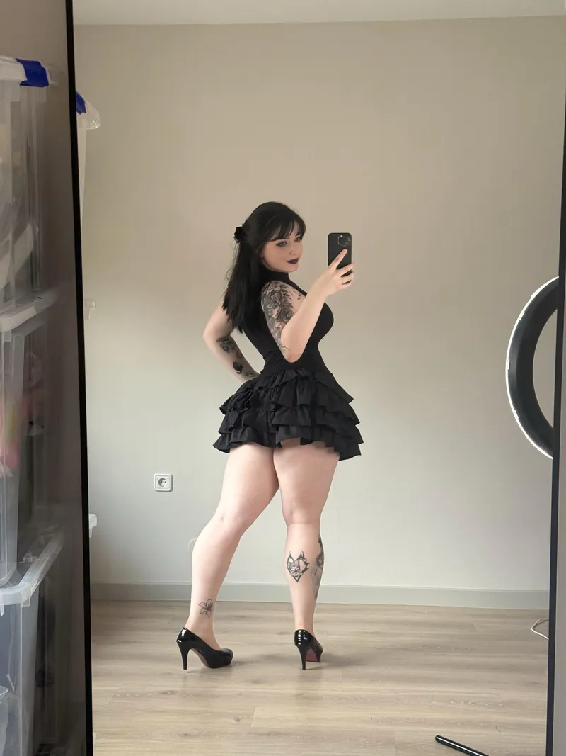 Thumbnail Punk Babes With Phat Ass Spell Doom by alefil14 | PunkGirls