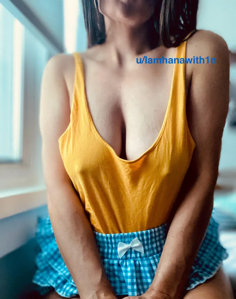 Thumbnail Iamhanawith1n's Philosophy: Bras Are Always Optional for Comfort