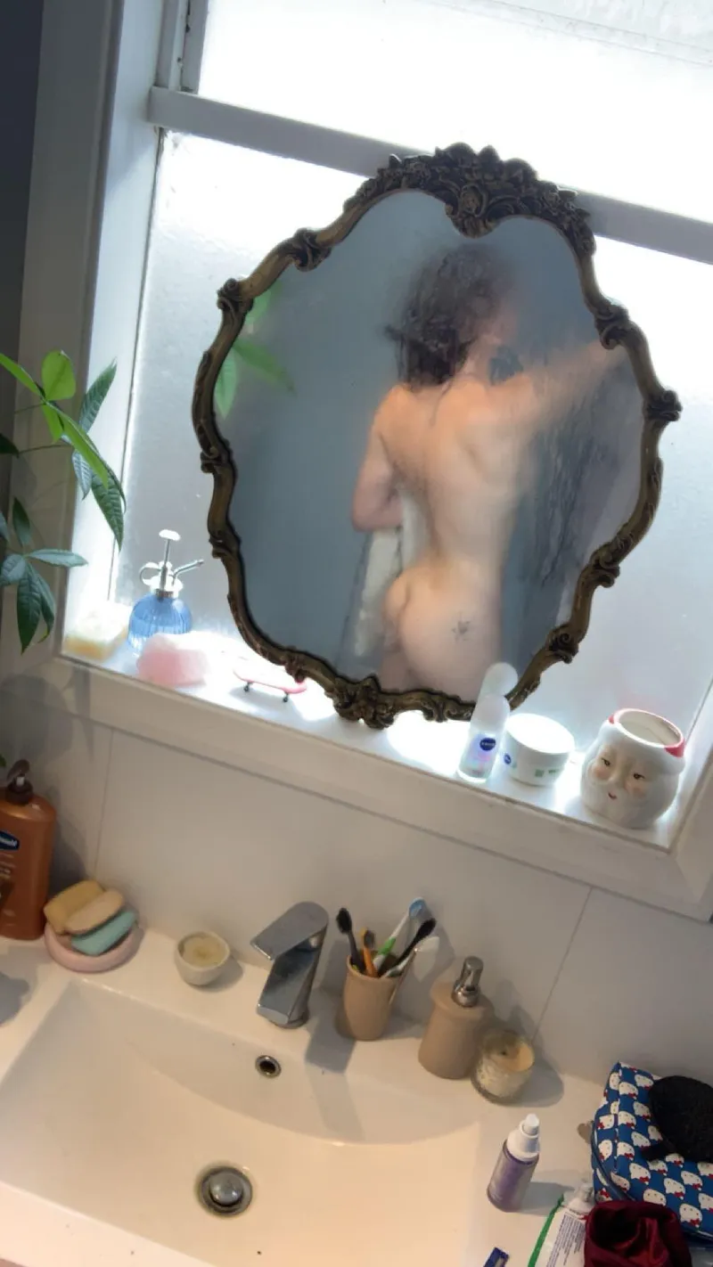 Thumbnail Just got out the shower how does my ass look by Exact-Meat5969