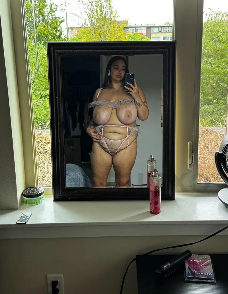 Thumbnail Coming Home to Personal Discoveries by gelluh | biggerthanherhead