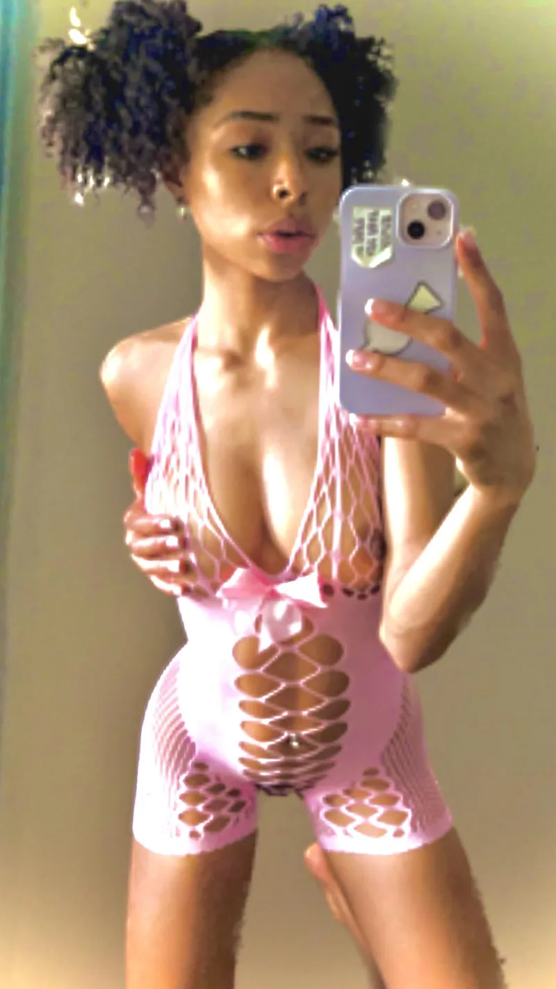 Thumbnail Indulge in Intriguing Fashion: Deep Fried Ice Cream | Hottestquartz | nsfwoutfits