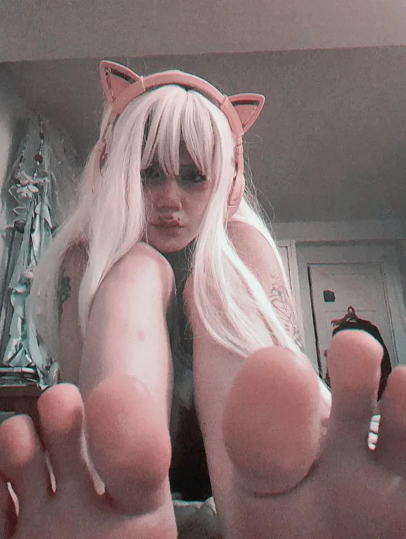 Thumbnail Ummzies' Feetzies Fantasy Unleashed by kjoif | Nextdoorasians Category