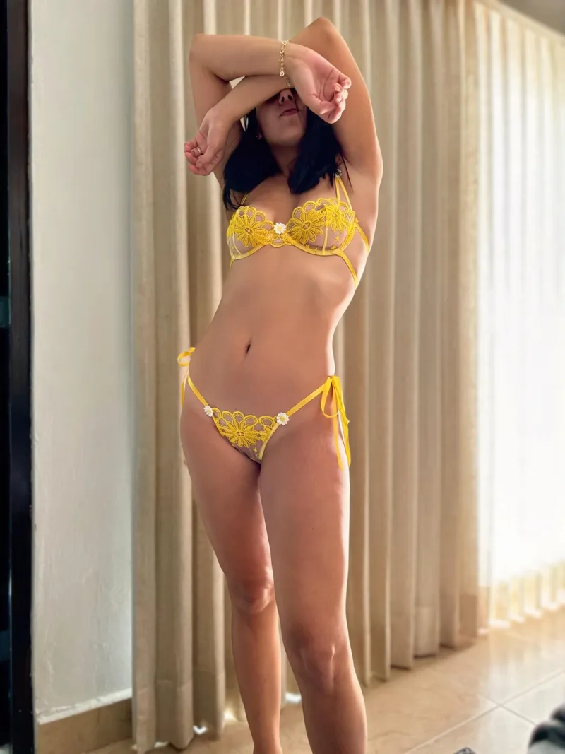 Thumbnail Wifey's Lingerie Adventure: A Revealing Story