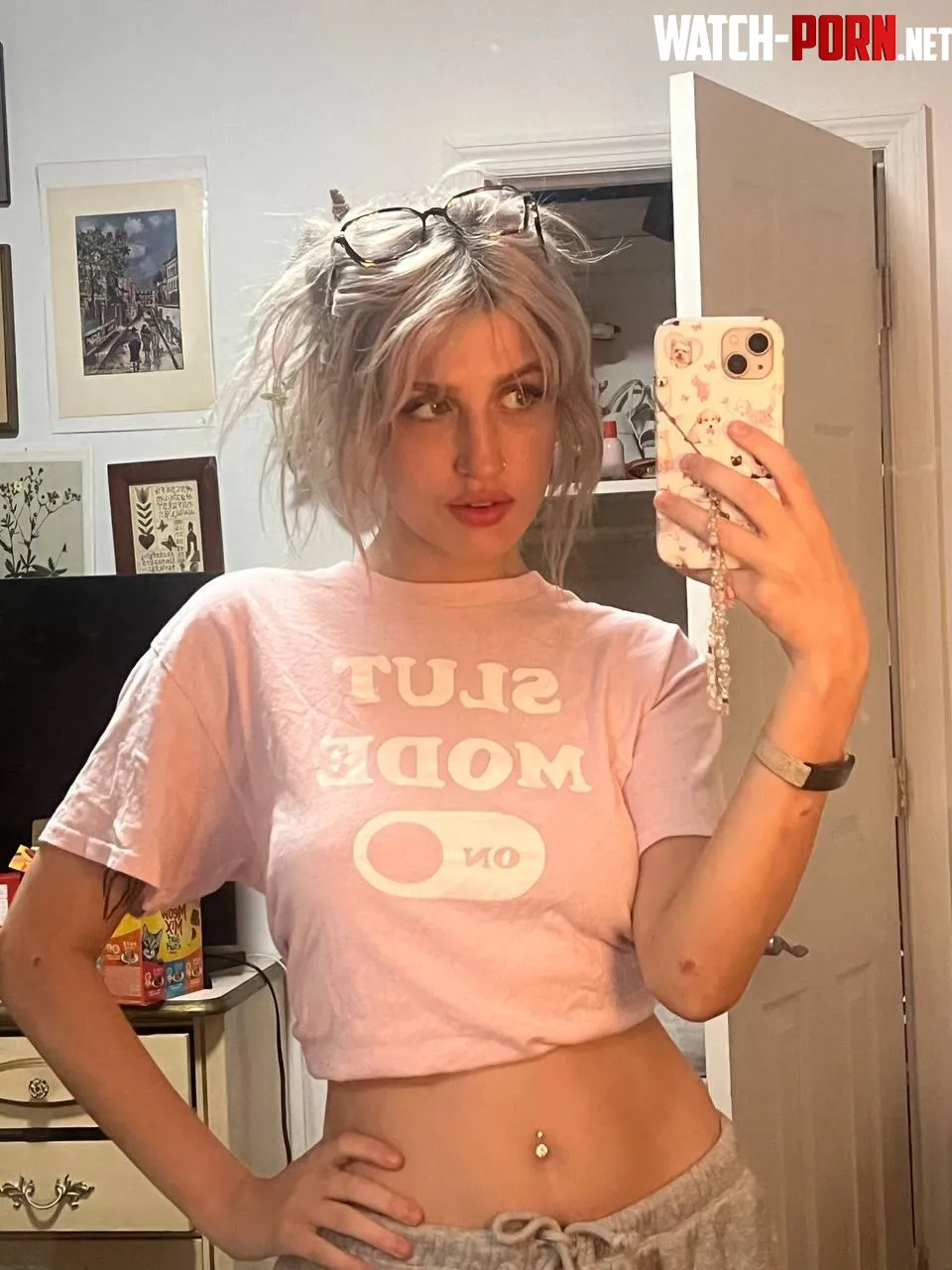 this crop top makes me feel like i unlocked a power-up or something by velvetfairydust
