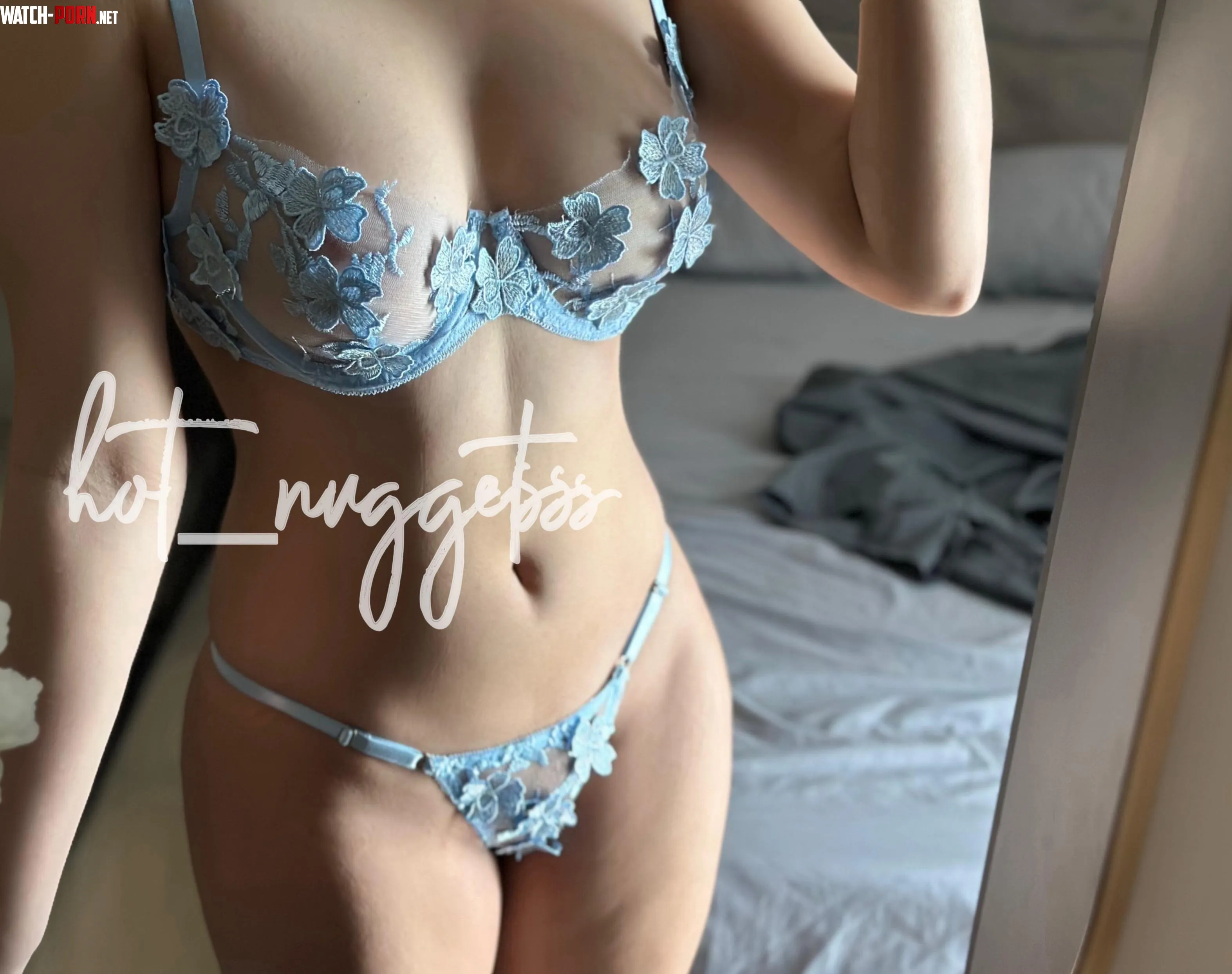 Thirst trap before my duty. 👩🏻‍⚕️ [f] by Hot_nuggetsss