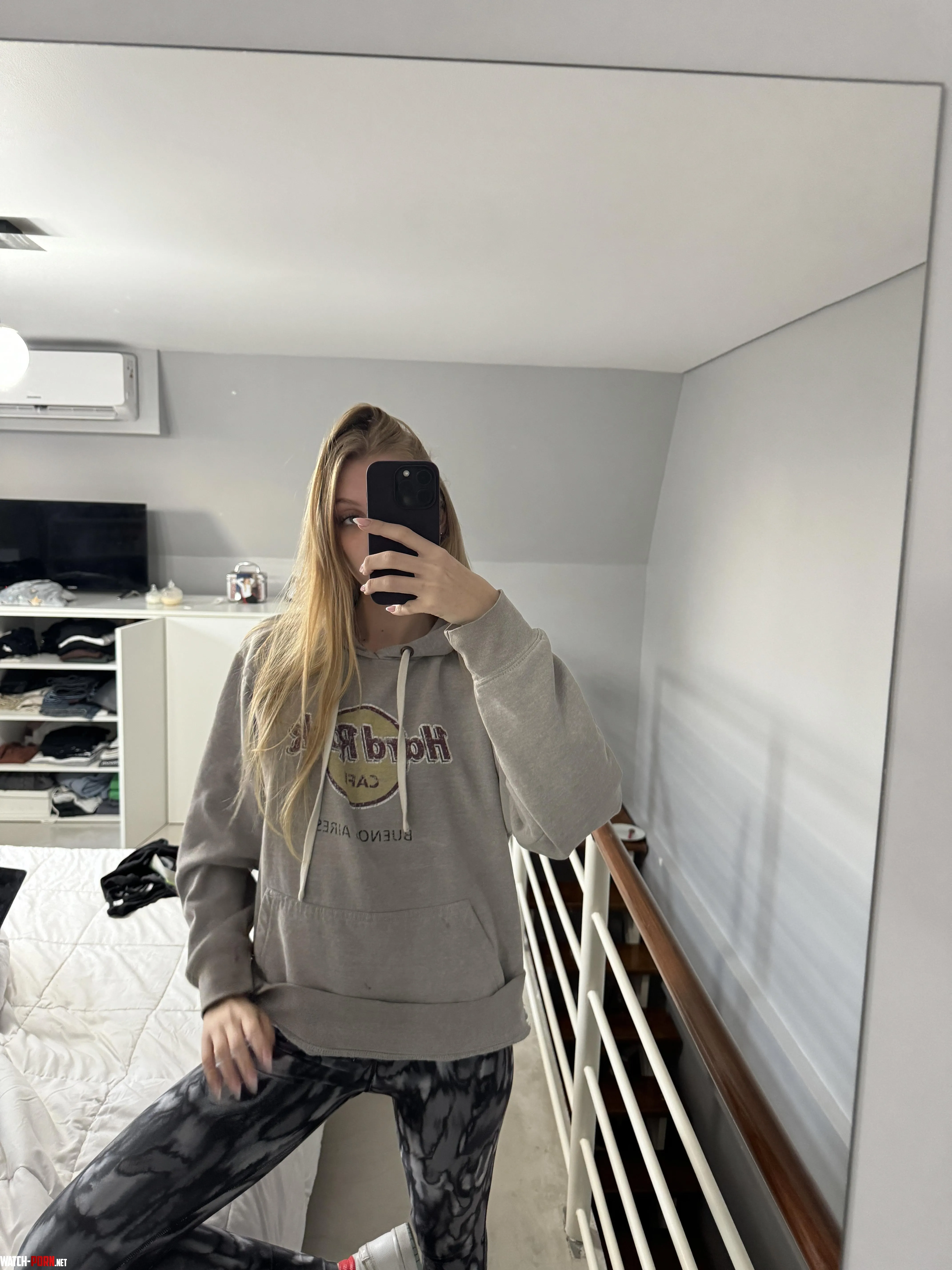 comfy fit ever by NovaPaintss