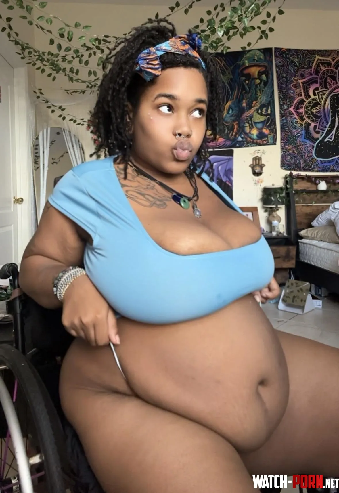 Still need to get bigger 😋 by Goddesssmelodie_