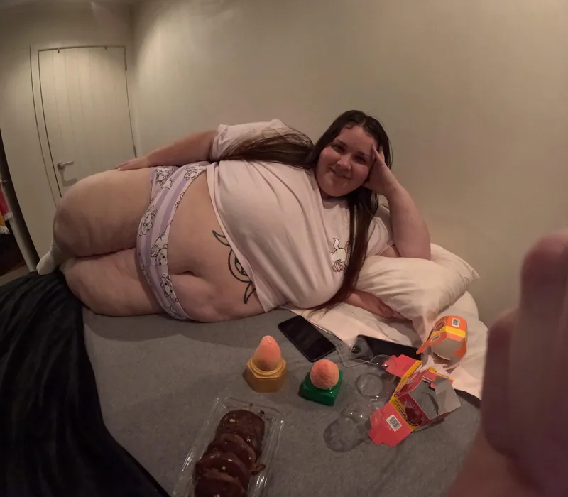Thumbnail Captivating ssbbw Content by fatlilpiggg