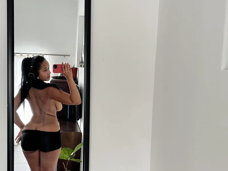Thumbnail Sensational Striptease: Saturday Delights Unveiled by Sweettemptress6