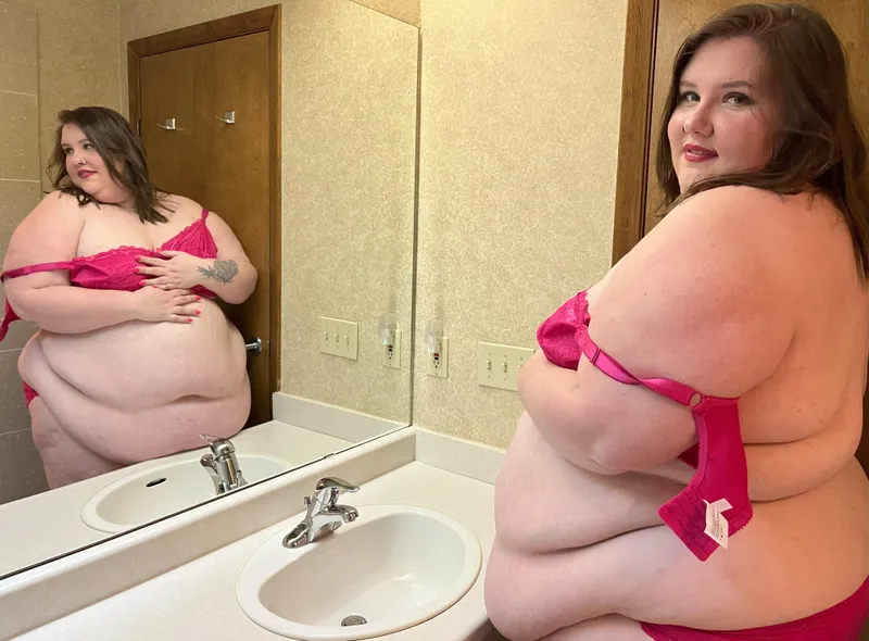 Thumbnail Seductive ssbbw: Hey there cutie 😘 by BigB00tyBlvd