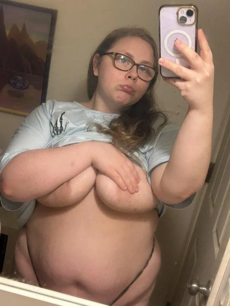 Thumbnail pairsandpeaches Overcoming Shyness About Her Pussy | chubby