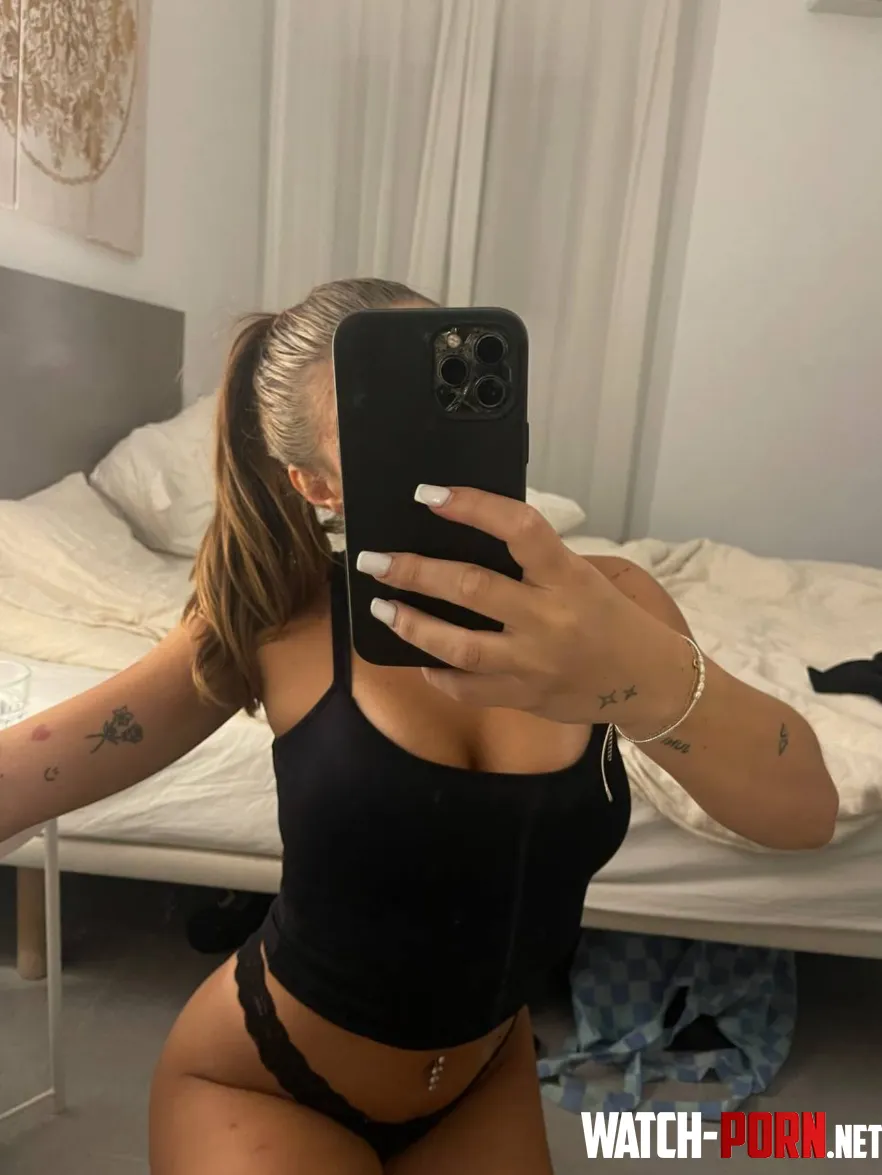vad gör du ikväll då snygging?❤️ skriv till mig om due uttråkad🤫😘 by styggaprinsessan