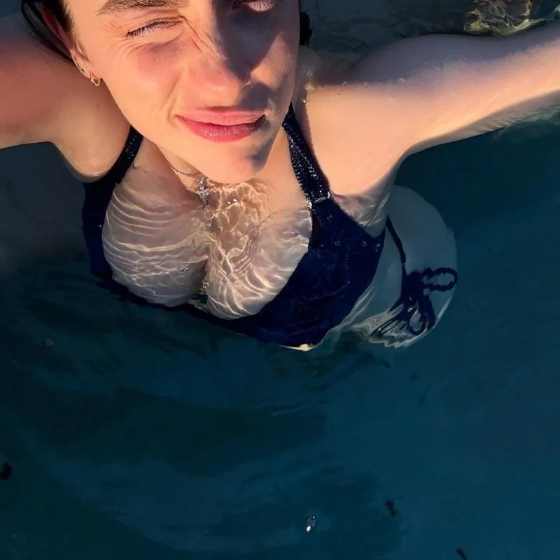 Thumbnail Billy Eyelash: A BigTitsInBikinis Sensation by tit2armratio
