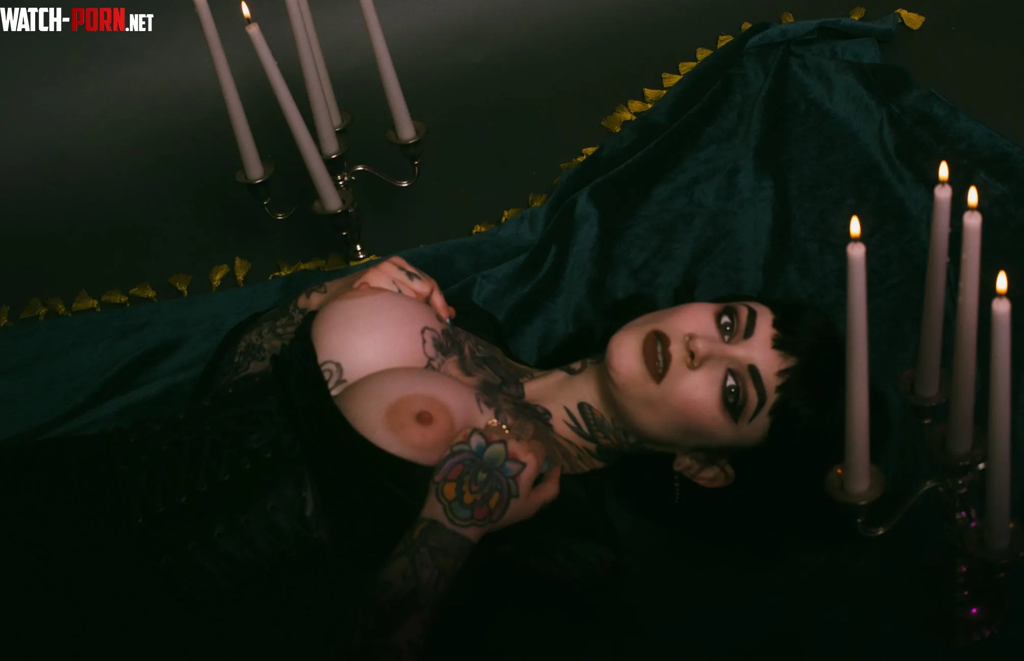 Classy, sexy…and a little bit spooky by baroness_stone